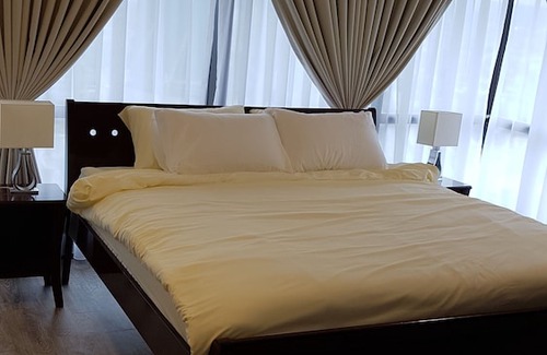 Bukit Bintang Hotel | Famous Service Suites at Times Square
