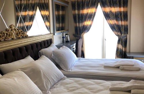 Topkapi Hotel | Golden Hill Hotel Downtown