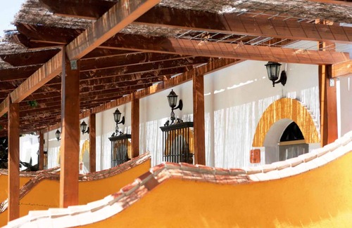 Benalua de Guadix Apartment | Holiday apartment with terrace