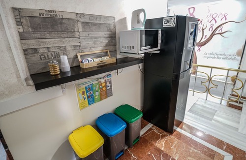 Camino de Ronda Hostel | Hostal Nevot