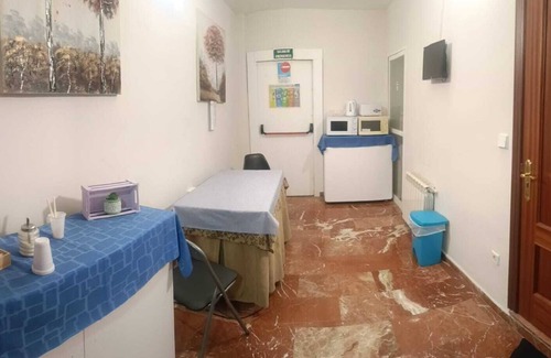 Camino de Ronda Hostel | Hostal Nevot