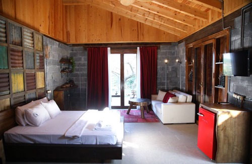 Sariyer Hotel | Hotel ∙ 8 guests