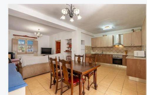Murchas House | House ∙ 5 bedrooms ∙ 8 guests
