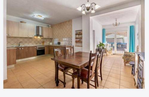 Murchas House | House ∙ 5 bedrooms ∙ 8 guests