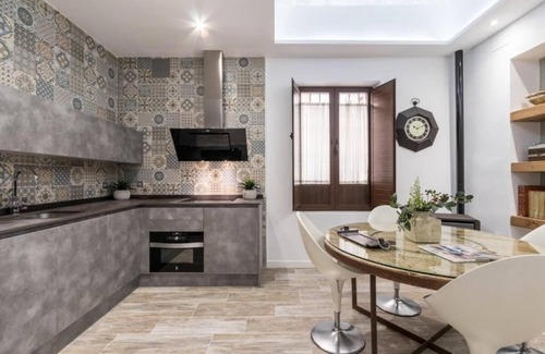 Camino de Ronda Apartment | LOFT GRACIA