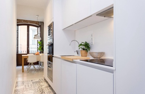 Central District Apartment | Lovely studio near the Cathedral. Zacatin 102