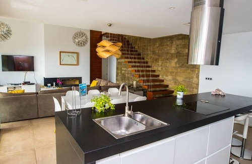 Salobrena Villa | Luxury villa with heated pool and sea views