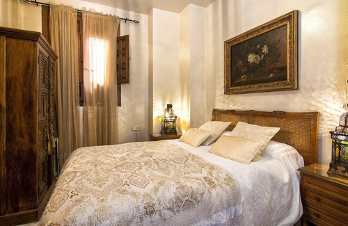 San Pedro House | Magnificent and spacious Moorish house from 1525 in the Albaicín neighborhood.