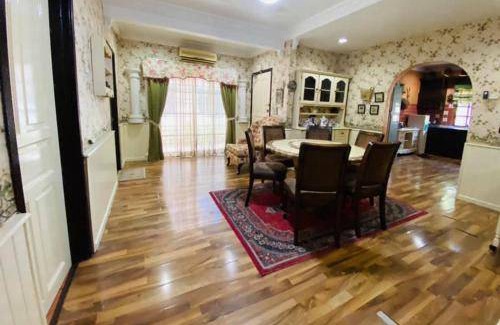 Bandar Baru Bangi House | House ∙ 4 bedrooms ∙ 8 guests