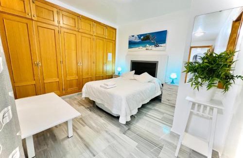 La Herradura Apartment | Precioso apartamento cerca del mar con wifi, piscina y parking
