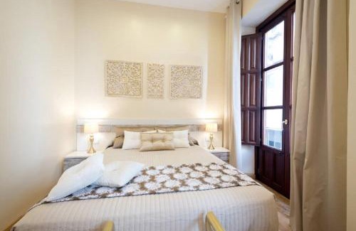 Central District Apartment | REYES CATÓLICOS I