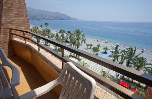 Velilla-Taramay Apartment | Sea Facing Apartment With Swiming Pool