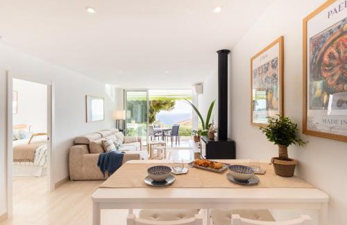 La Herradura Apartment | Seaside Spa Luxury Flat - Jacuzzi - Sauna - Sea view