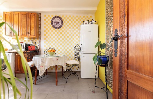 Albaicin Apartment | Spacious Penthouse 16th Century 1830sq.ft Panoramic Alhambra Views & Terrace