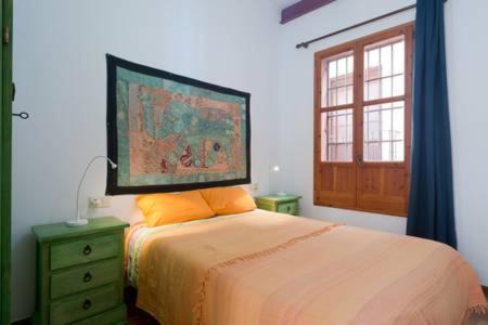 Albaicin Apartment | Spacious Sunny and Quiet Albayzin Apartment