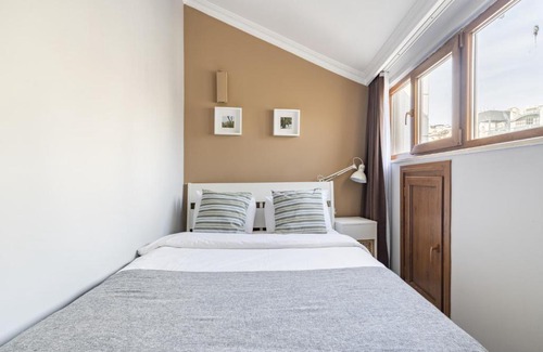 Tophane Apartment | Stylish Duplex with Terrace 650 m to Galata Tower