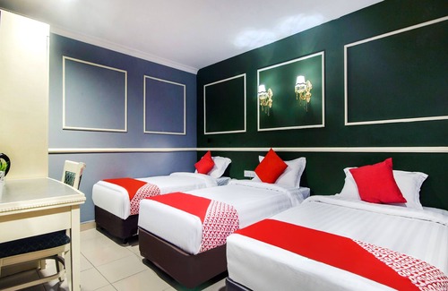 Chinatown Hotel | Super OYO 761 City Hotel