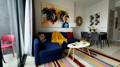 Pudu Apartment | The Modern Suite with Gorgeous Pools & KLCC VIEWS