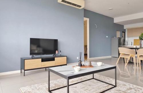 Bukit Jelutong Apartment | The Renai Escape