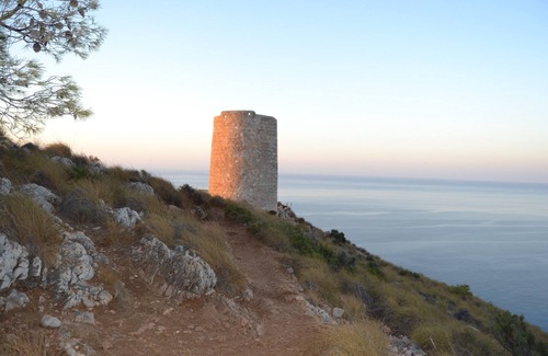 La Herradura House | This website is very bad
