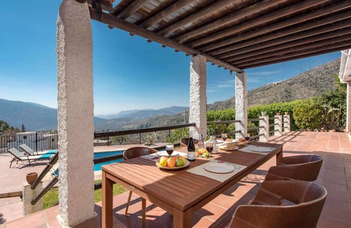 Carataunas Villa | Villa ∙ 4 bedrooms ∙ 8 guests