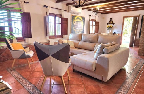 Carataunas Villa | Villa ∙ 4 bedrooms ∙ 8 guests