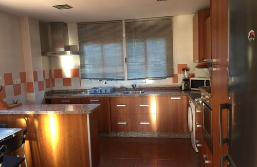 Nivar Ski Chalet | Villa Alfaguara is a rural house with views of the Sierra Nevada for 14 people