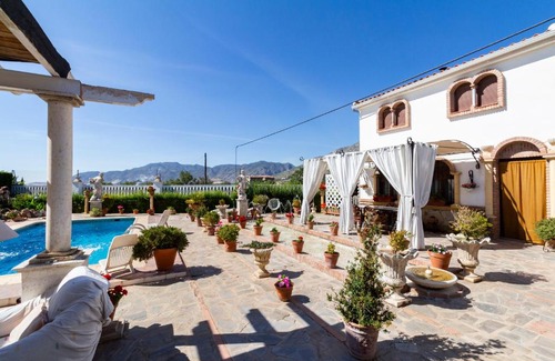 Niguelas Villa | Villa verde