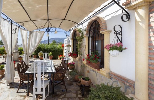Niguelas Villa | Villa verde