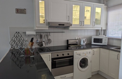La Herradura Apartment | Within walking distance of the beautiful horse shoe bay of La Herradura
