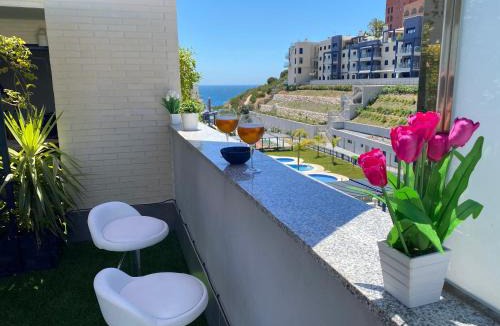 Almunecar Apartment | Ático 90m de terraza, jacuzzi privado y cargador de coche eléctrico en Cabria, Almuñecar