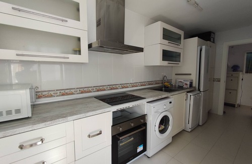 La Mamola Apartment | Ático con Vistas al mar en Primera Linea La Mamola