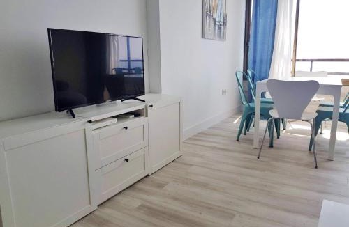 Velilla-Taramay Apartment | Ático en Almuñecar. Primera línea de playa con vistas espectaculares