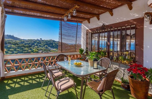 Almunecar House | 100 m² House ∙ 3 bedrooms ∙ 6 guests