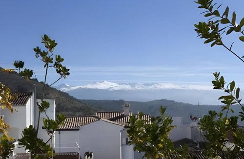 Viznar Apartment | 100 m² Serviced apartment ∙ 3 bedrooms ∙ 6 guests