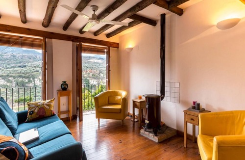 Albunuelas House | 104 m² House ∙ 3 bedrooms ∙ 6 guests