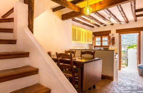 Albunuelas Villa | 104 m² Villa ∙ 3 bedrooms ∙ 6 guests