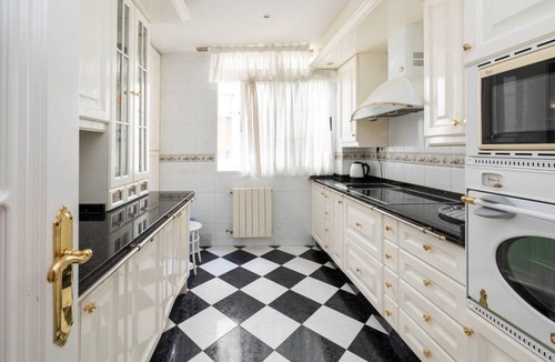 Camino de Ronda Apartment | 113 m² Apartment ∙ 3 bedrooms ∙ 5 guests
