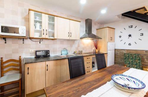 Durcal Bed & Breakfast | 120 m² Bed and breakfast ∙ 4 bedrooms ∙ 9 guests