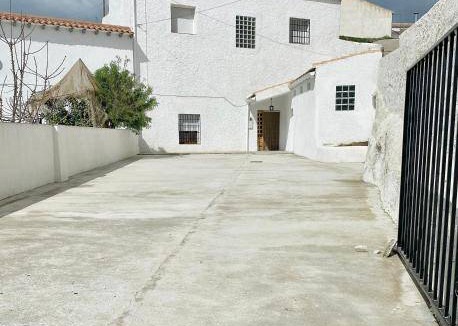 Cuevas del Campo House | 140 m² House ∙ 4 bedrooms ∙ 6 guests