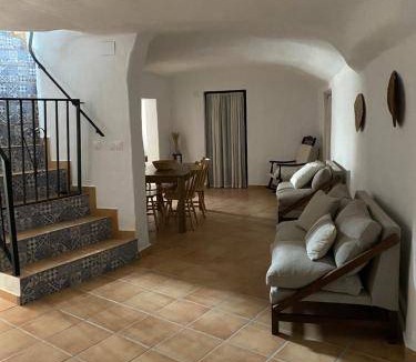 Cuevas del Campo House | 140 m² House ∙ 4 bedrooms ∙ 6 guests