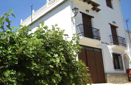 Yegen House | 140 m² House ∙ 4 bedrooms ∙ 6 guests