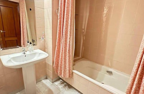 Zaidin Resort | 146 m² Private room ∙ 1 bedroom ∙ 2 guests