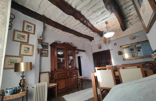 Pitres House | 150 m² House ∙ 4 bedrooms ∙ 12 guests