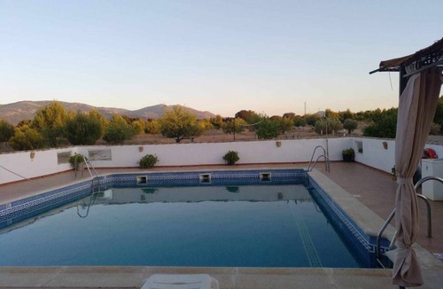 Freila House | 150 m² House ∙ 5 bedrooms ∙ 10 guests