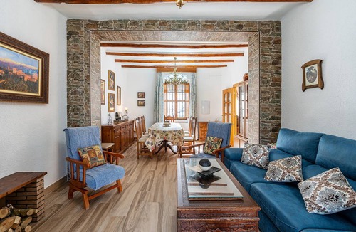 Pinos Puente House | 150 m² Maisonette ∙ 5 bedrooms ∙ 14 guests