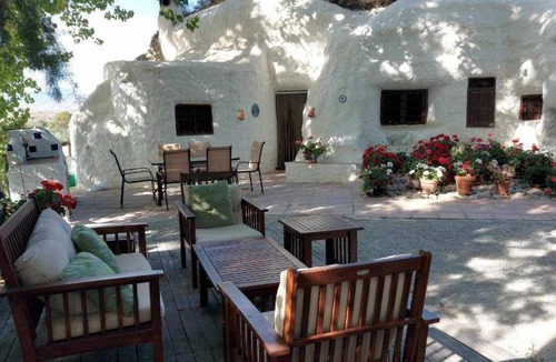 Baza House | 160 m² House ∙ 6 guests