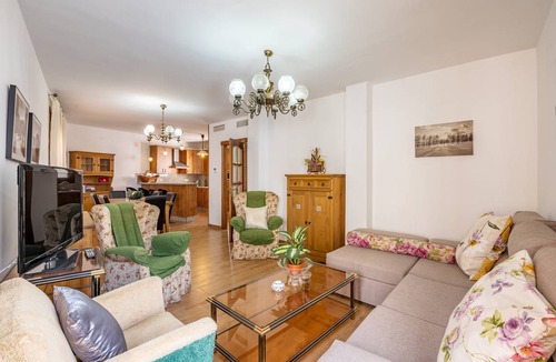 Albunuelas House | 170 m² House ∙ 5 bedrooms ∙ 8 guests