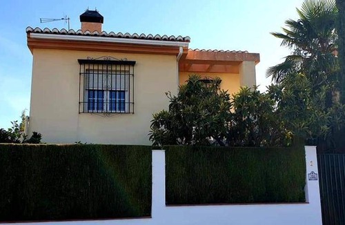 La Zubia House | 180 m² House ∙ 3 bedrooms ∙ 8 guests