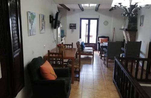 Portugos House | 180 m² House ∙ 6 bedrooms ∙ 12 guests